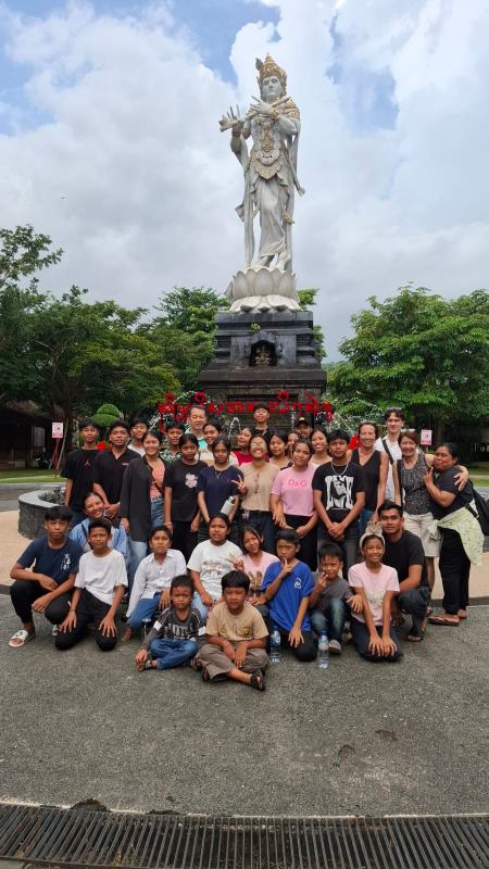 Uitje met de kinderen van Lion King Bali naar Krishna Park
